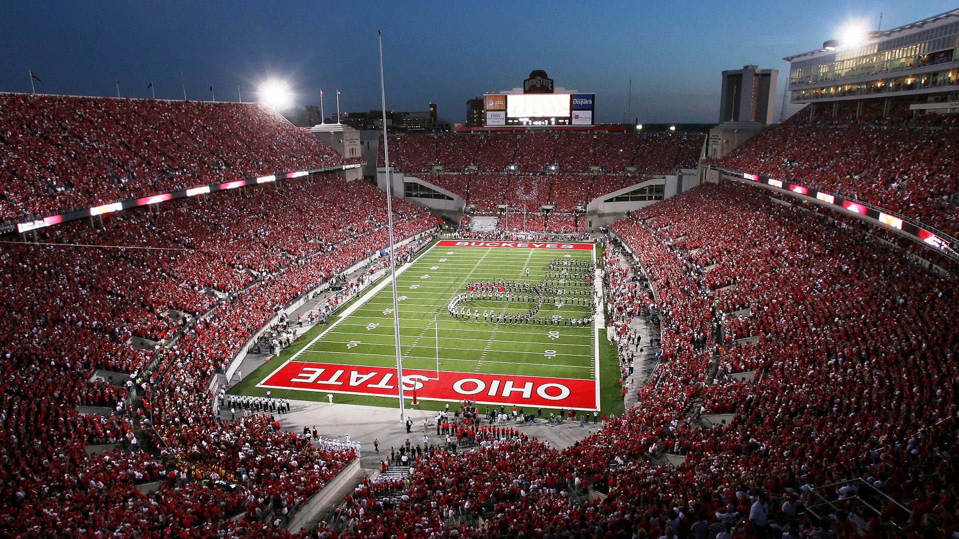 乐鱼体育app官方登录入口-皇家马德里抢七大战爆冷本菲卡，格列兹曼砍下16记关键球，全场沸腾